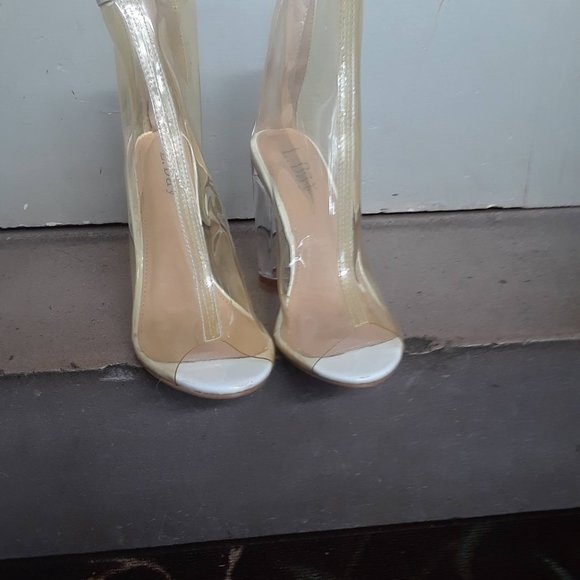 l.day Shoes - peep toe heels